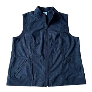 ZENERGY Women's Black Sleeveless Vest